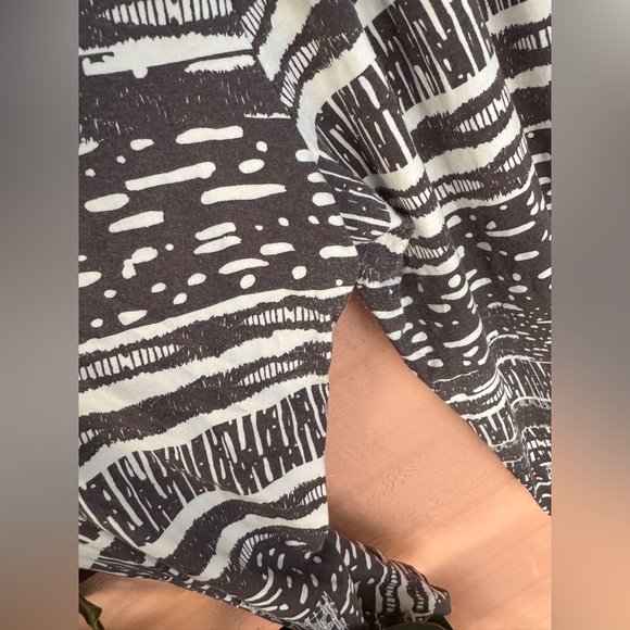 Grey & White Off-Shoulder Jumpsuit, Made in Hawaii - Picture 10 of 10